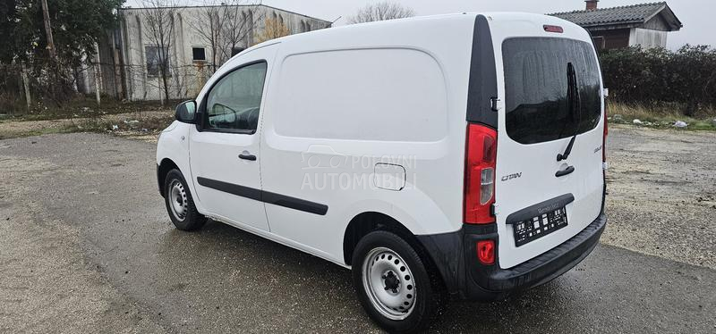 Mercedes Benz Citan 109