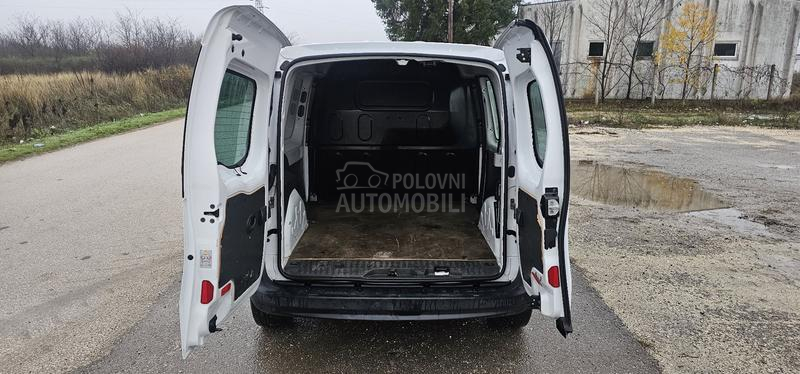 Mercedes Benz Citan 109