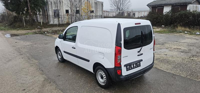 Mercedes Benz Citan 109