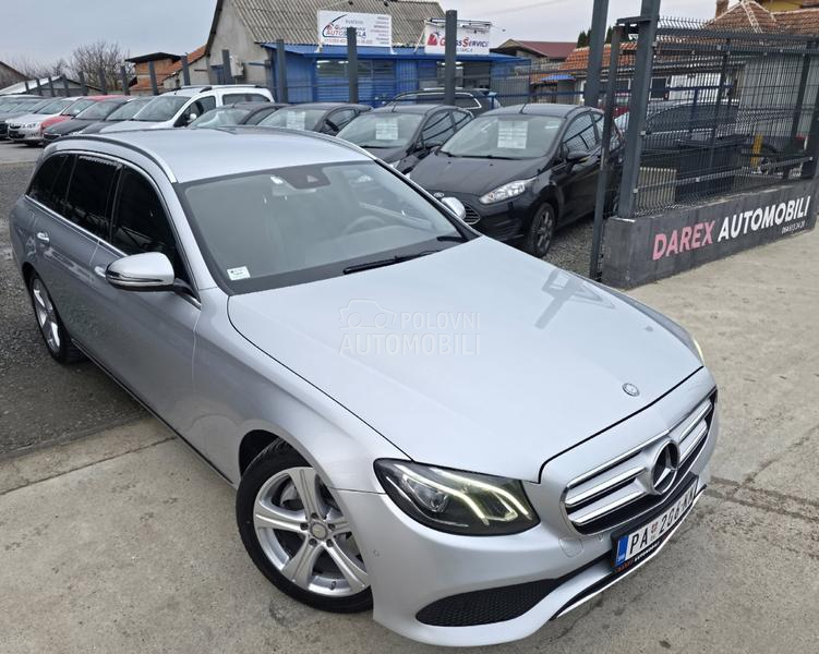 Mercedes Benz E 220 2.0 A.U.T.O.M.A.T.I
