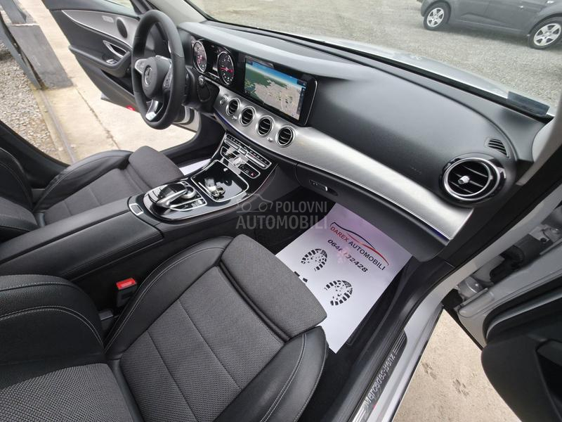 Mercedes Benz E 220 2.0 A.U.T.O.M.A.T.I