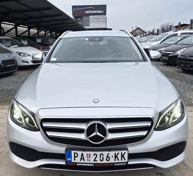 Mercedes Benz E 220 2.0 A.U.T.O.M.A.T.I