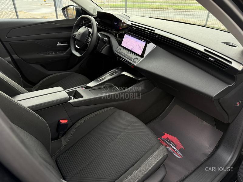 Peugeot 308 STYLE AUT/NAV/LED