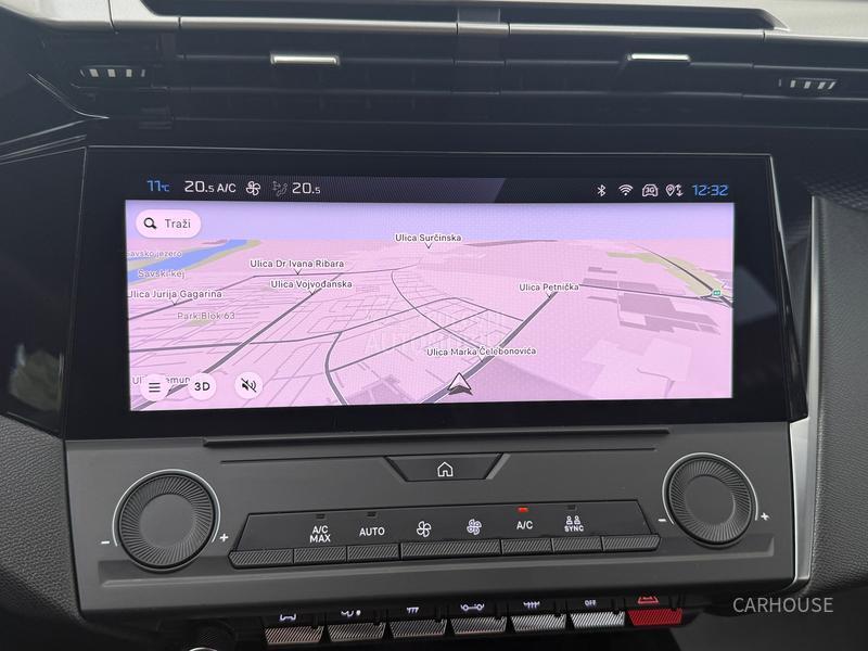 Peugeot 308 STYLE AUT/NAV/LED