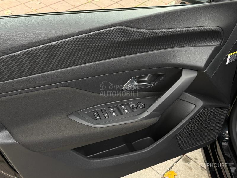 Peugeot 308 STYLE AUT/NAV/LED