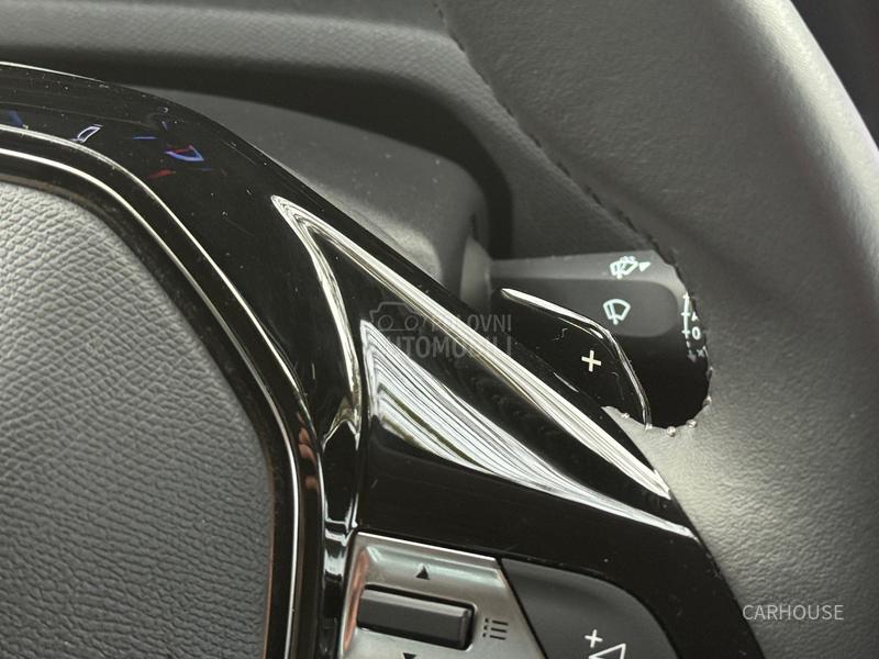 Peugeot 308 STYLE AUT/NAV/LED