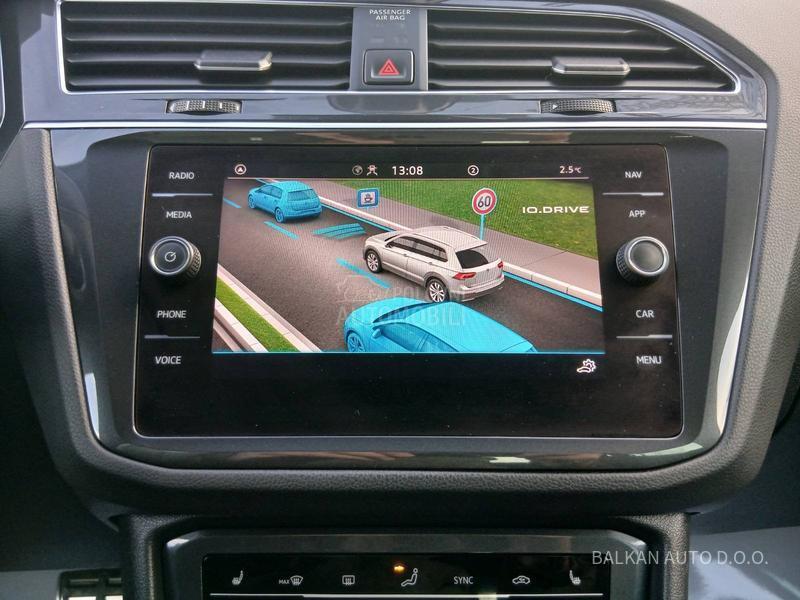 Volkswagen Tiguan 2.0 TDI/R-LINE/DSG