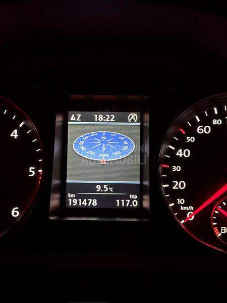 Volkswagen Passat B7 1.6tdi HIGHLINE