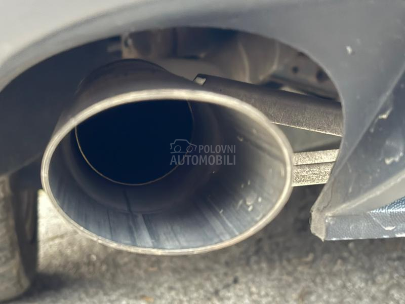 Volkswagen Passat B7 1.6tdi HIGHLINE