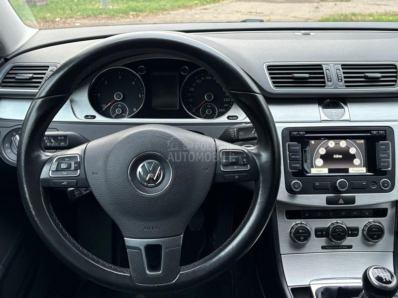 Volkswagen Passat B7 1.6tdi HIGHLINE