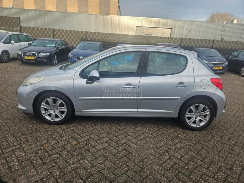 Peugeot 207 1.4