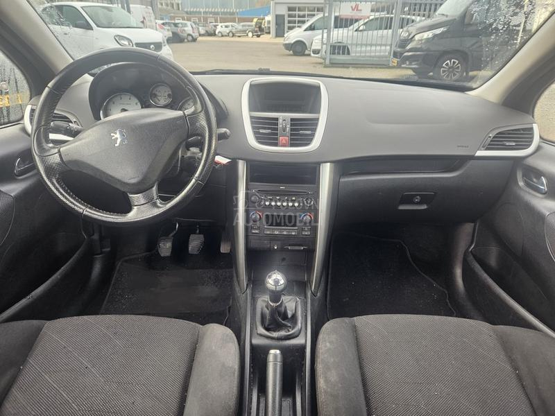 Peugeot 207 1.4