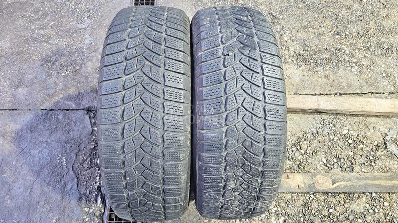 Firestone 215/60 R16 Zimska