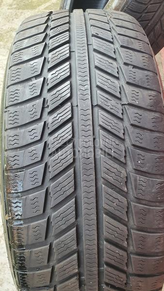 Syron 225/55 R17 Zimska
