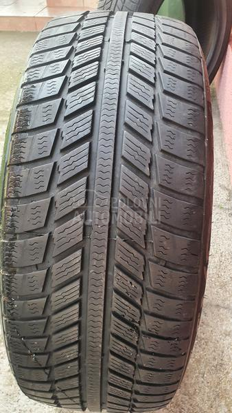 Syron 225/55 R17 Zimska