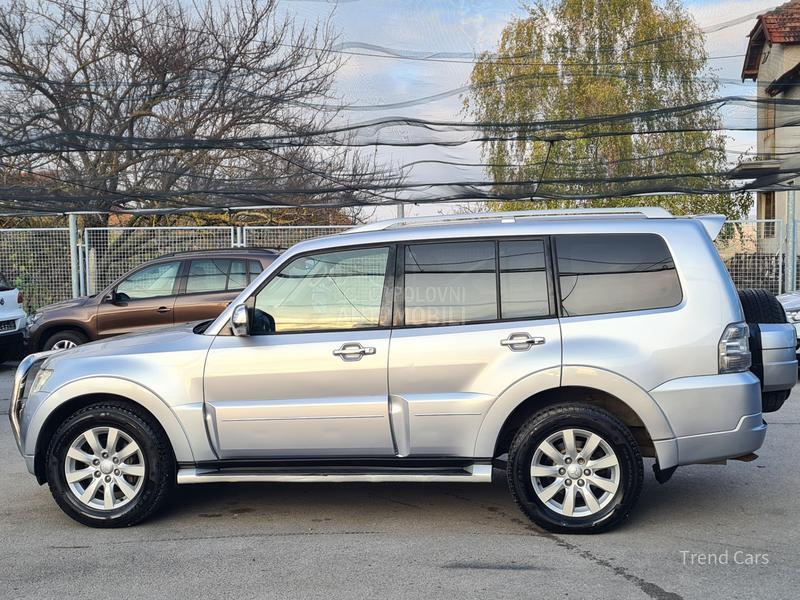 Mitsubishi Pajero 3.2 DID TERETNO 5SED