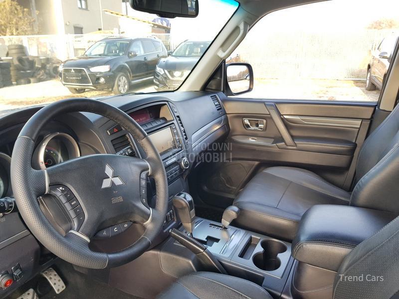 Mitsubishi Pajero 3.2 DID TERETNO 5SED