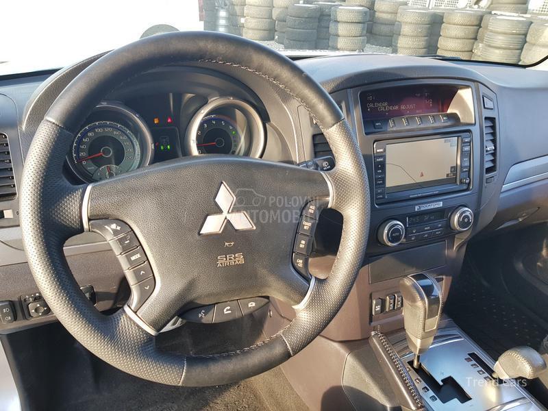 Mitsubishi Pajero 3.2 DID TERETNO 5SED