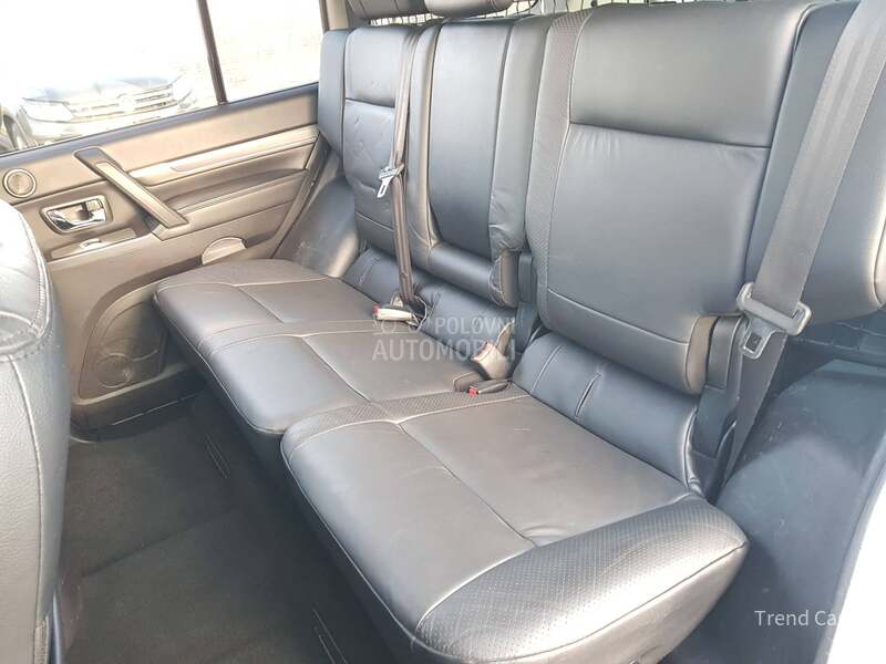 Mitsubishi Pajero 3.2 DID TERETNO 5SED