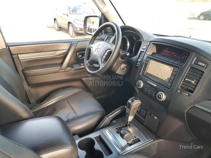 Mitsubishi Pajero 3.2 DID TERETNO 5SED