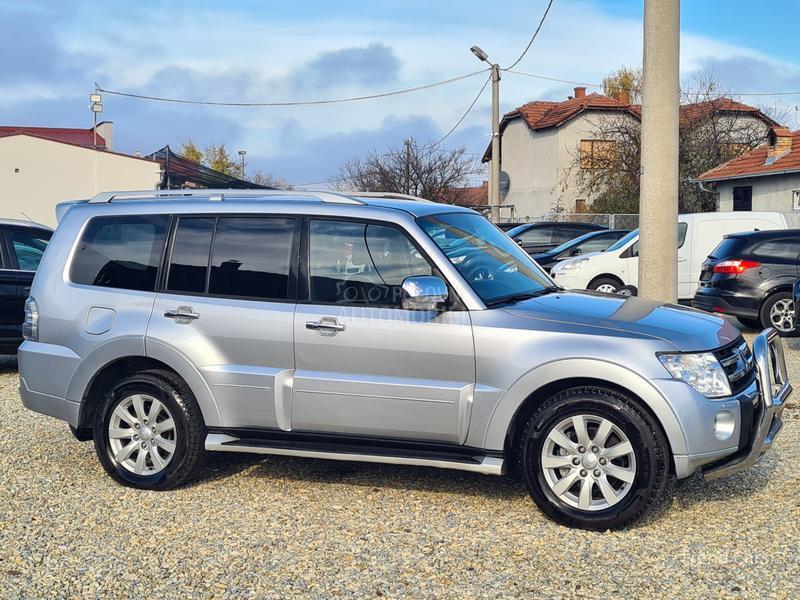 Mitsubishi Pajero 3.2 DID TERETNO 5SED