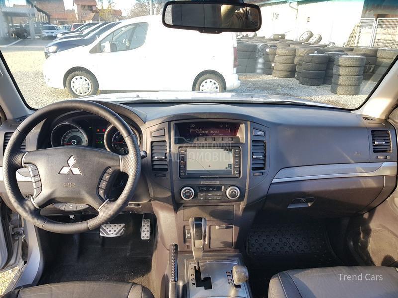 Mitsubishi Pajero 3.2 DID TERETNO 5SED
