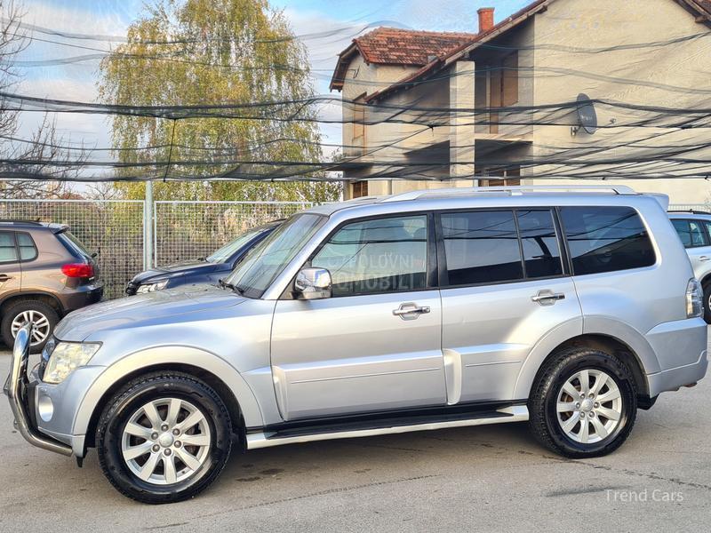 Mitsubishi Pajero 3.2 DID TERETNO 5SED