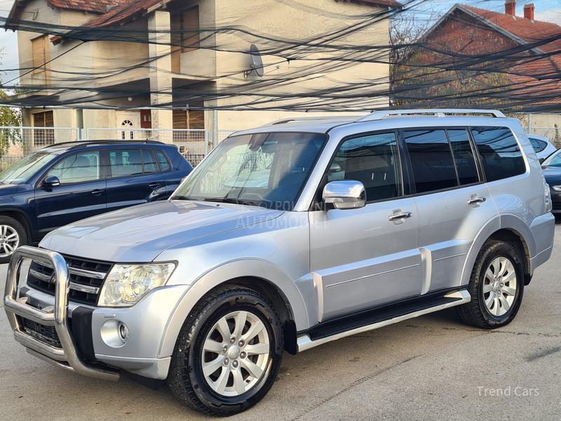 Mitsubishi Pajero 3.2 DID TERETNO 5SED