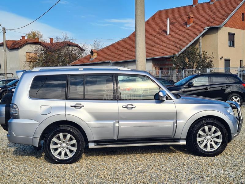 Mitsubishi Pajero 3.2 DID TERETNO 5SED