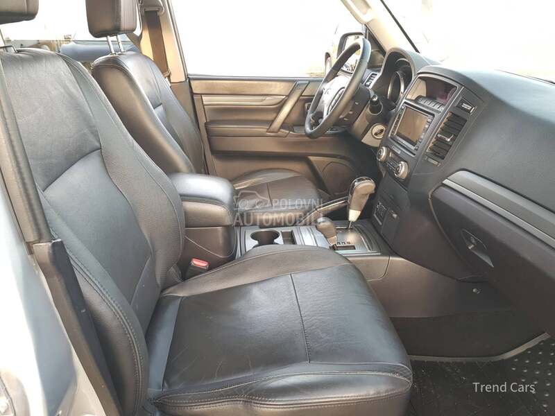 Mitsubishi Pajero 3.2 DID TERETNO 5SED