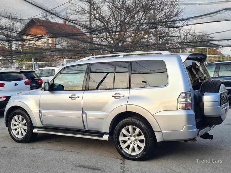 Mitsubishi Pajero 3.2 DID TERETNO 5SED