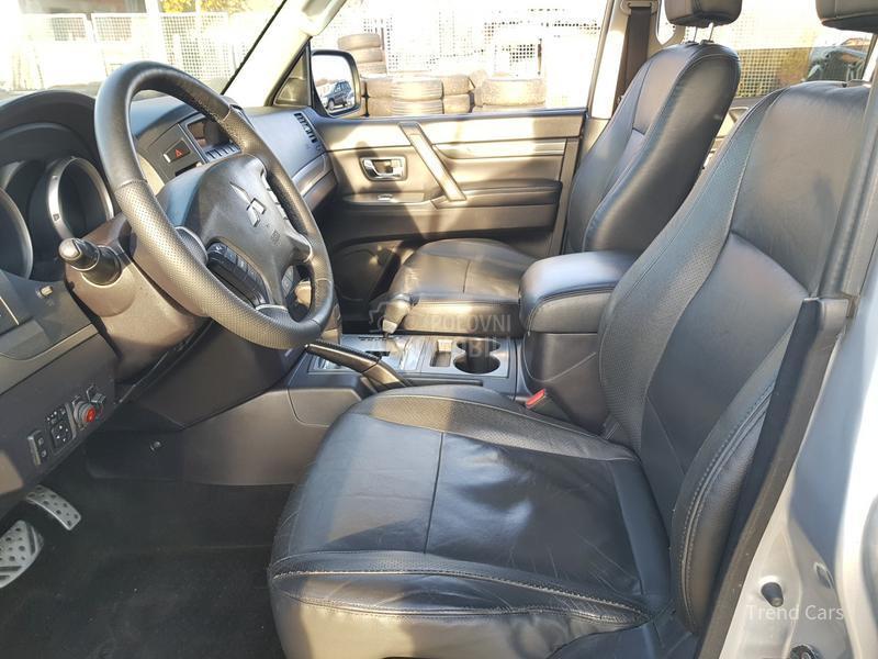 Mitsubishi Pajero 3.2 DID TERETNO 5SED