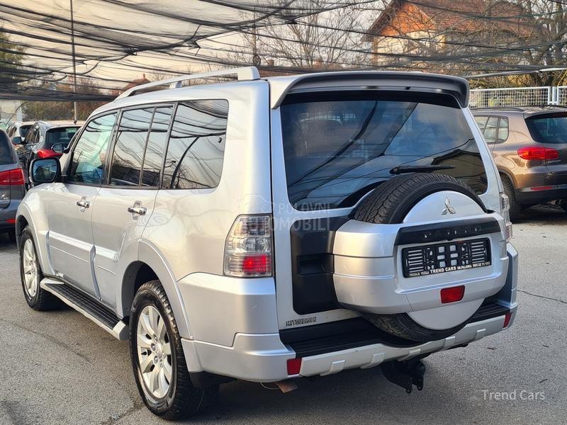 Mitsubishi Pajero 3.2 DID TERETNO 5SED