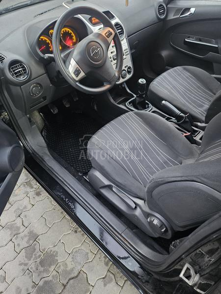 Opel Corsa D 