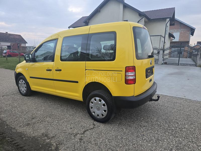 Volkswagen Caddy 4x4 2.0tdi 5 S E D