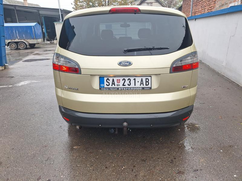 Ford S-Max 