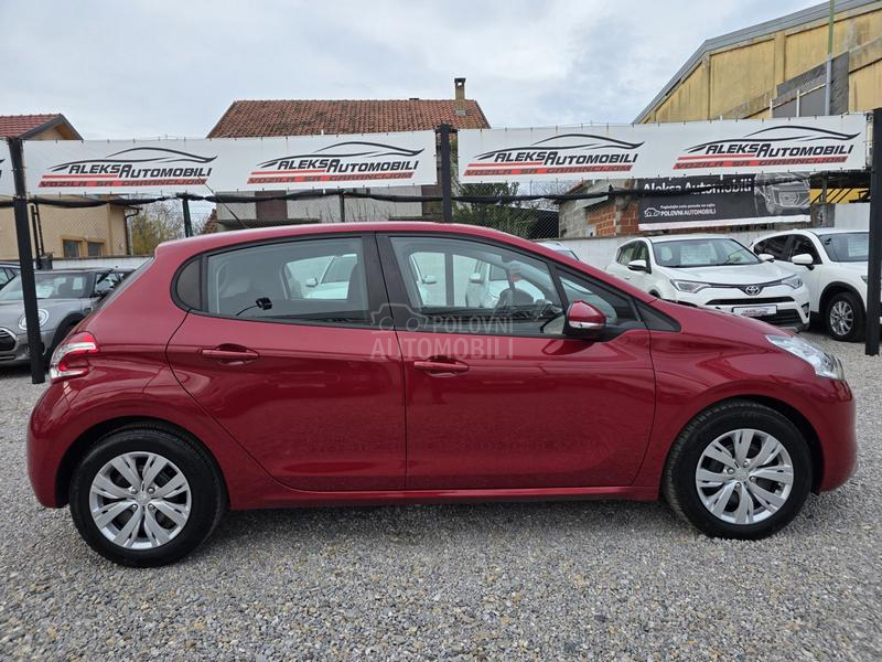 Peugeot 208 1.2/CH/137.000 K.M