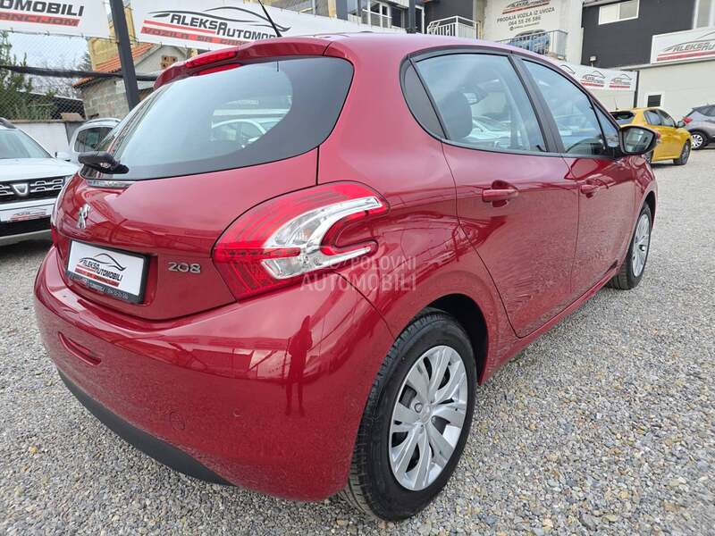 Peugeot 208 1.2/CH/137.000 K.M