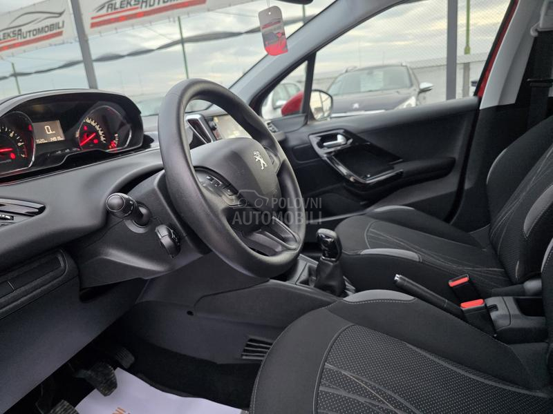 Peugeot 208 1.2/CH/137.000 K.M