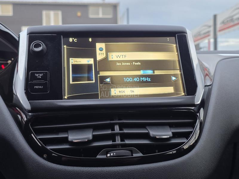 Peugeot 208 1.2/CH/137.000 K.M