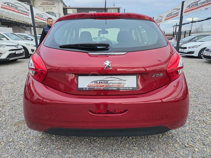 Peugeot 208 1.2/CH/137.000 K.M
