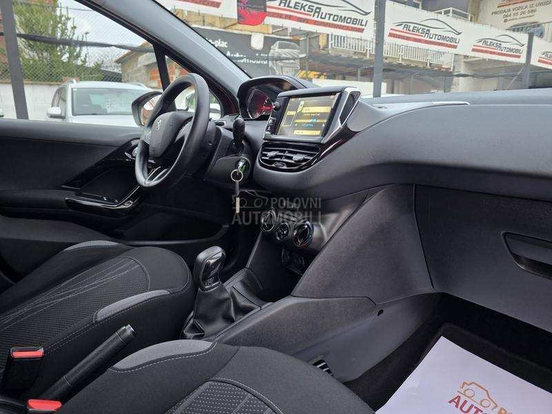 Peugeot 208 1.2/CH/137.000 K.M