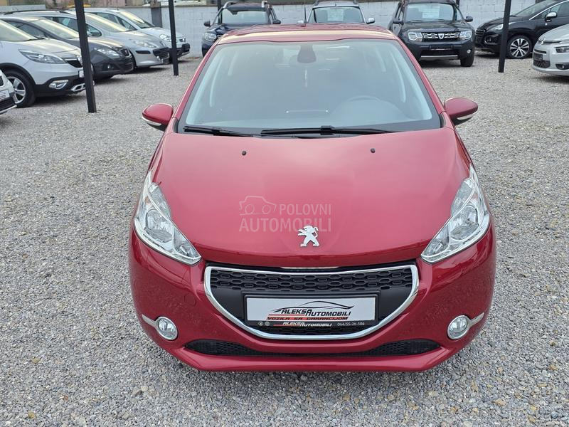 Peugeot 208 1.2/CH/137.000 K.M