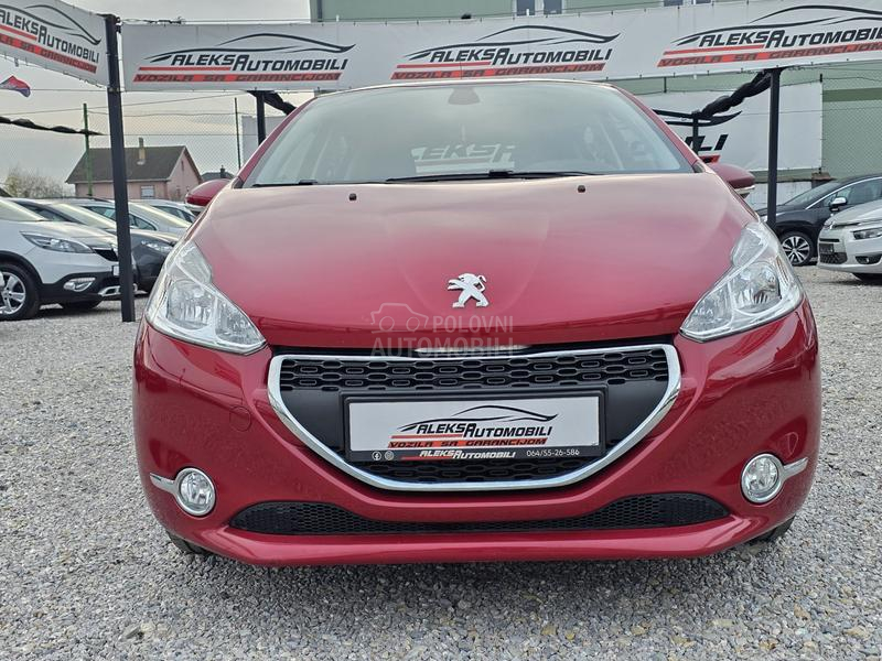 Peugeot 208 1.2/CH/137.000 K.M