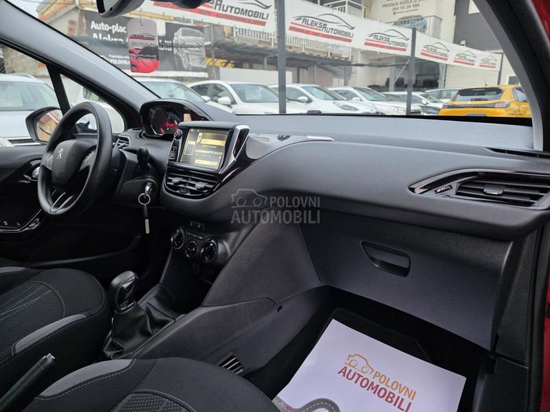 Peugeot 208 1.2/CH/137.000 K.M