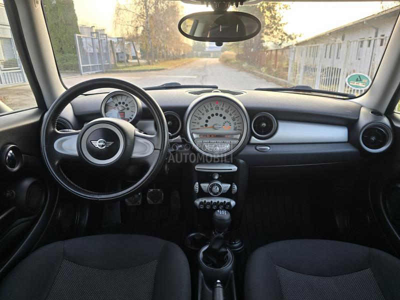 MINI Cooper 1.4B