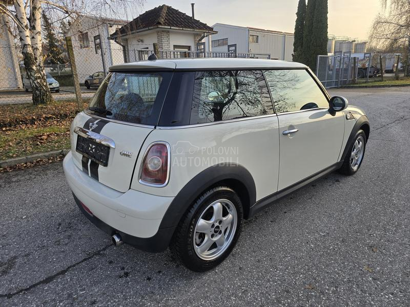 MINI Cooper 1.4B