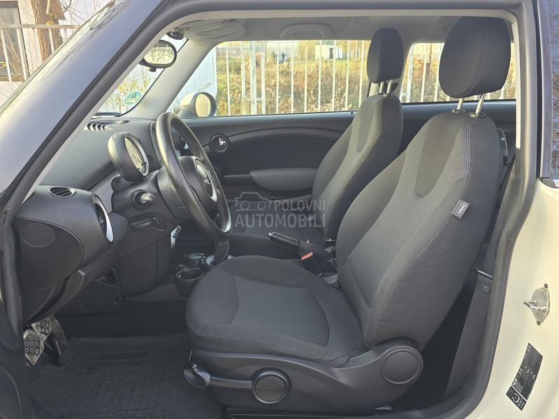 MINI Cooper 1.4B