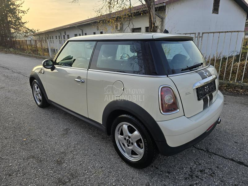 MINI Cooper 1.4B
