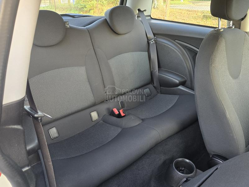 MINI Cooper 1.4B